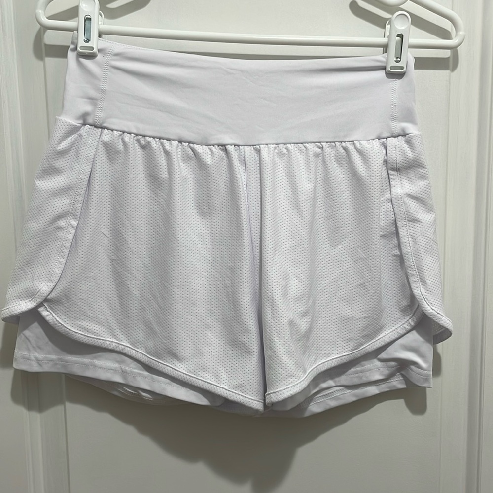 COOrun  Tennis Skort, White, size Small, Excellent condition